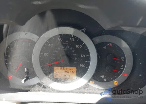 2010 Toyota Rav4 Limited z USA, uszkodzony, nr VIN 2T3YF4DV8AW032142